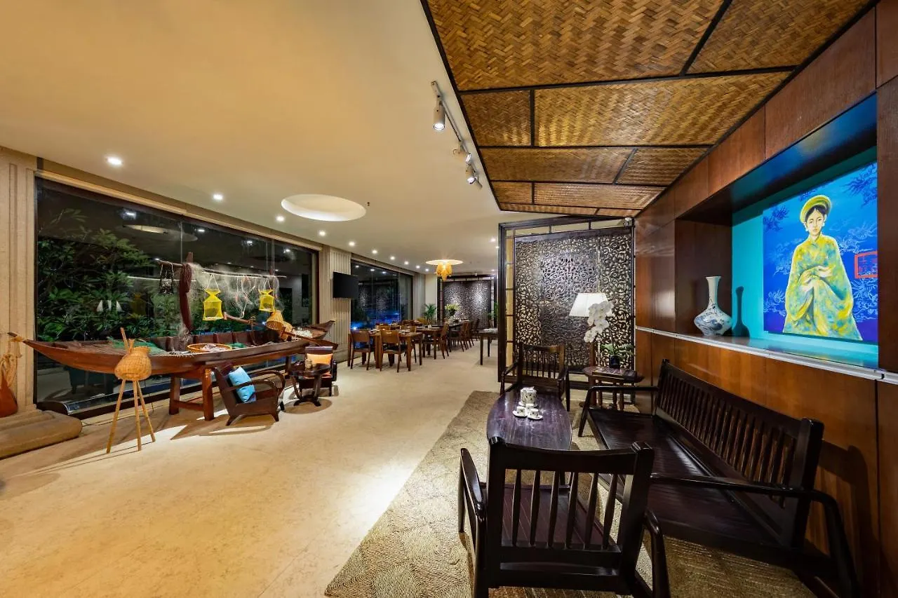 Beach House An Thuong Hotel Da Nang 3*,